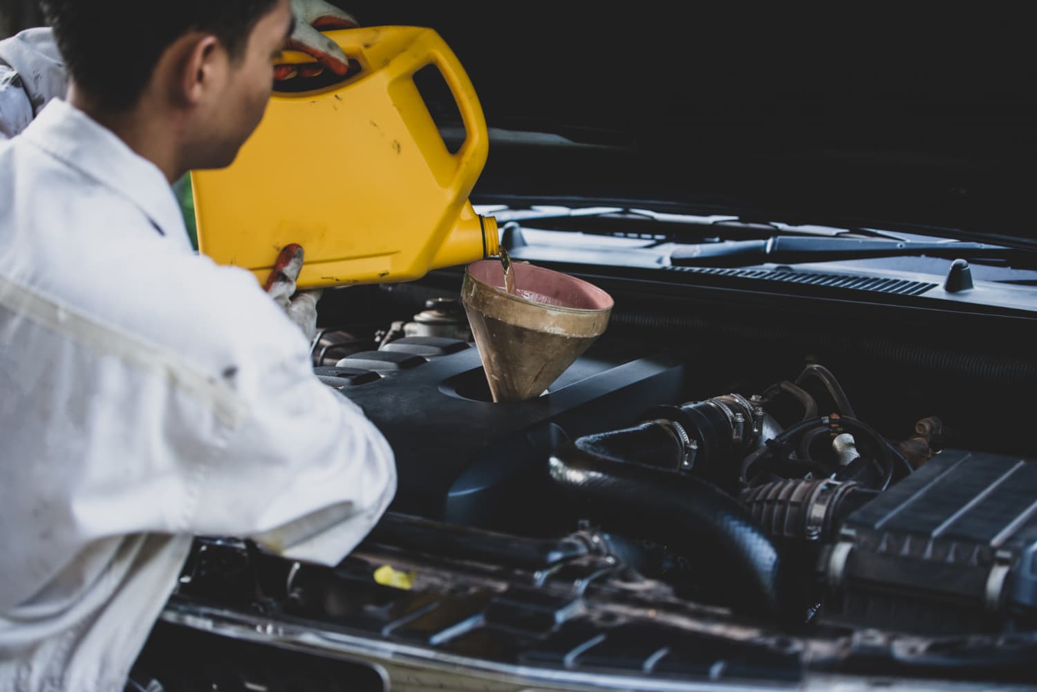 Understanding Viscosity: The Key to Lubricant Performance